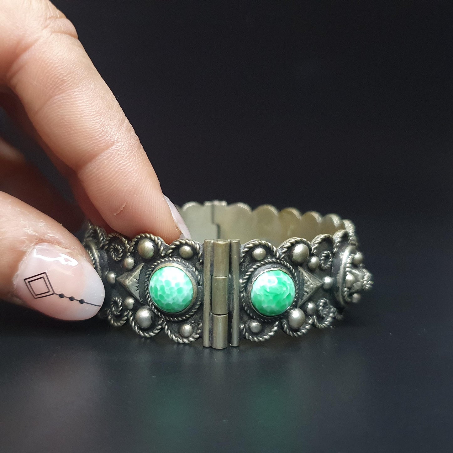 Alpacca silver ornate vintage cuff bangle,braclet,green peking glass, etruscan style,pin hinge, stackable braclets,statement jewellery