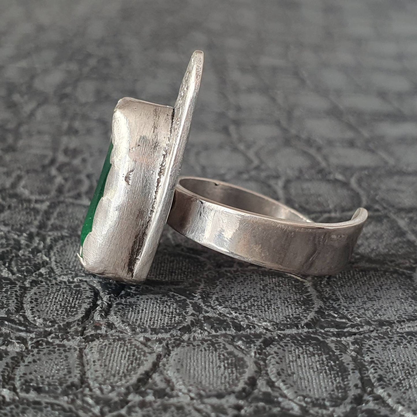 Silver ring, statement ring, sterling silver ring, green sea glass, recycled silver, upcycled jewelry, ethical, gifts, unique jewelry,