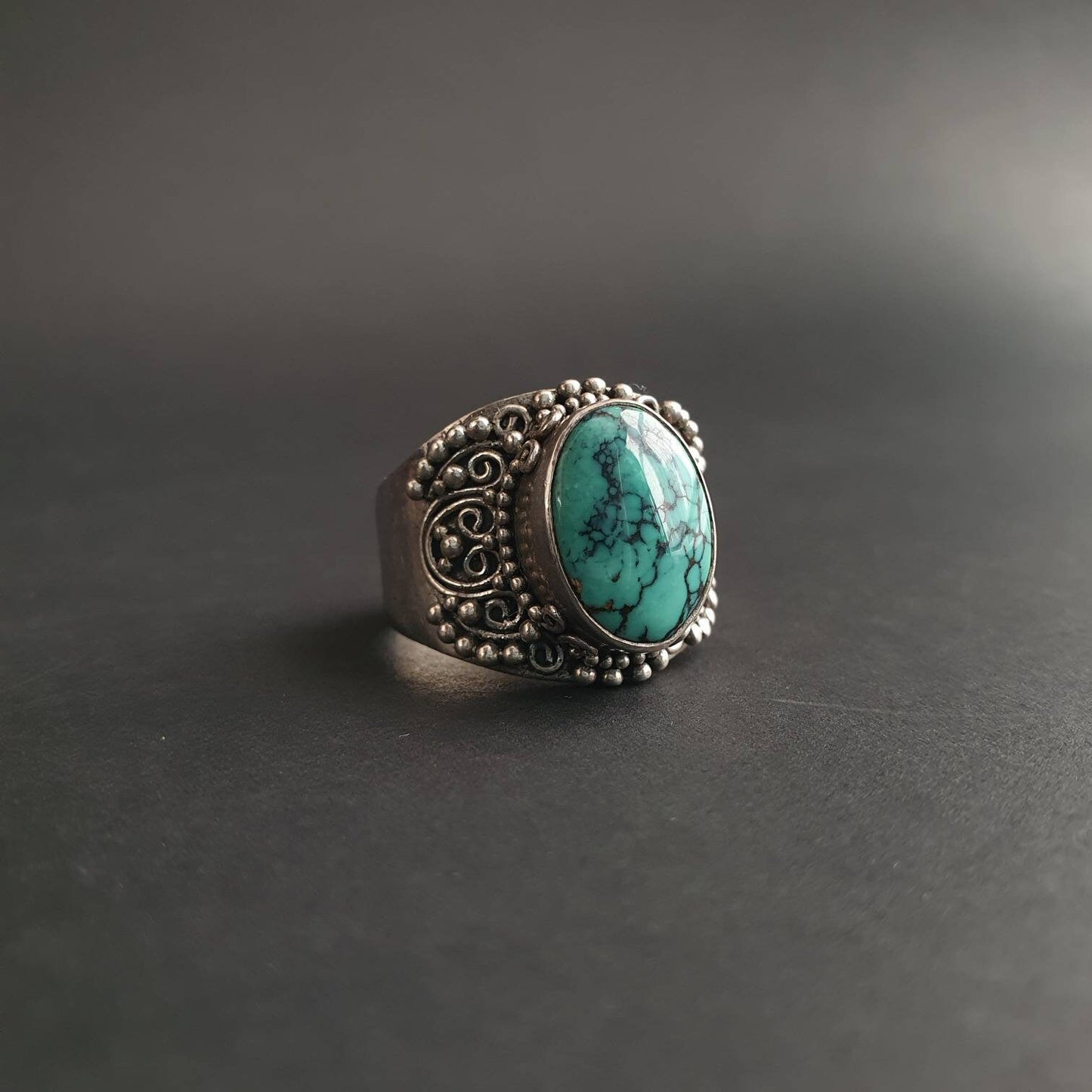 Ring - Vintage, Turquoise  Heavy gauge Sterling Silver,Tibetan Nepalese antique oval turquoise ring unisex gifts fine filigree work 999