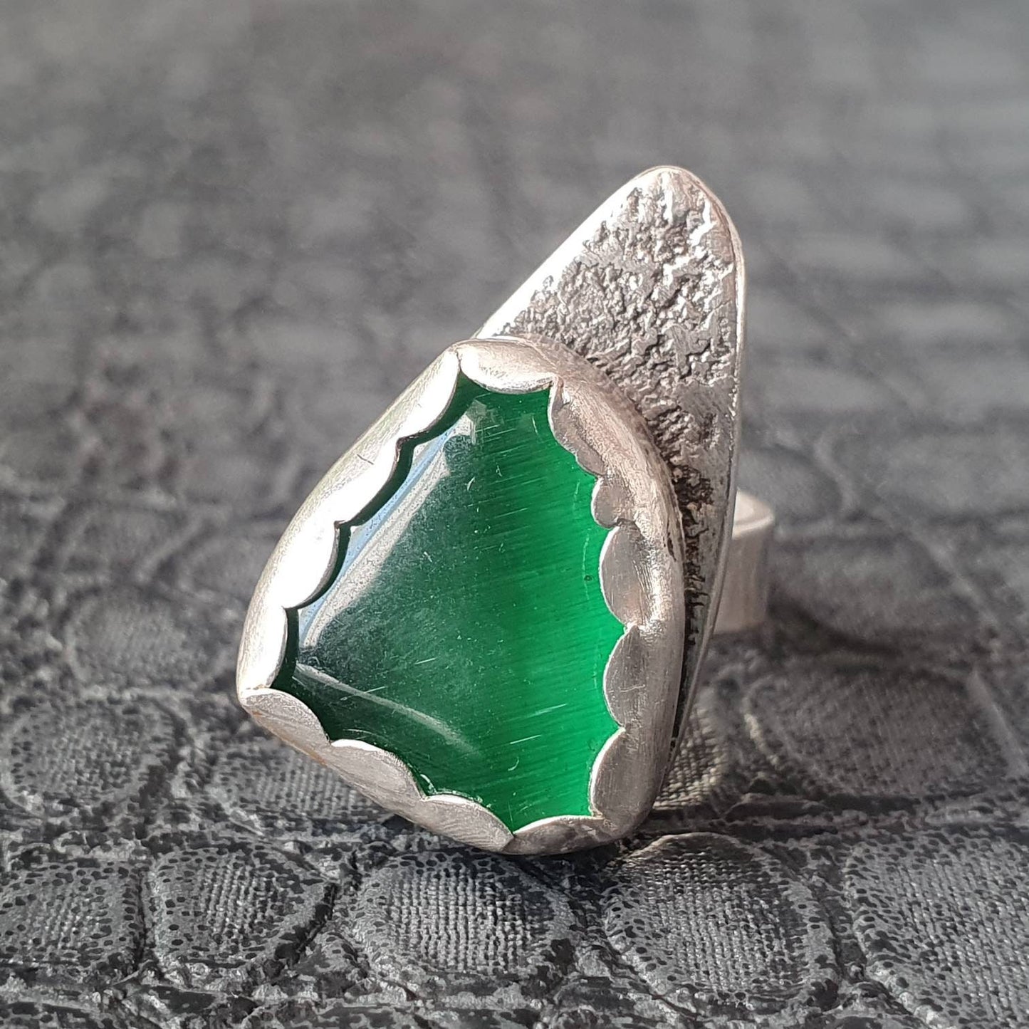 Silver ring, statement ring, sterling silver ring, green sea glass, recycled silver, upcycled jewelry, ethical, gifts, unique jewelry,