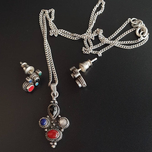 Sets,Vintage Pendant, Boho Pendant, Boho jewellery, Boho studs, multi gem Pendant, silver necklace and earrings, statement studs